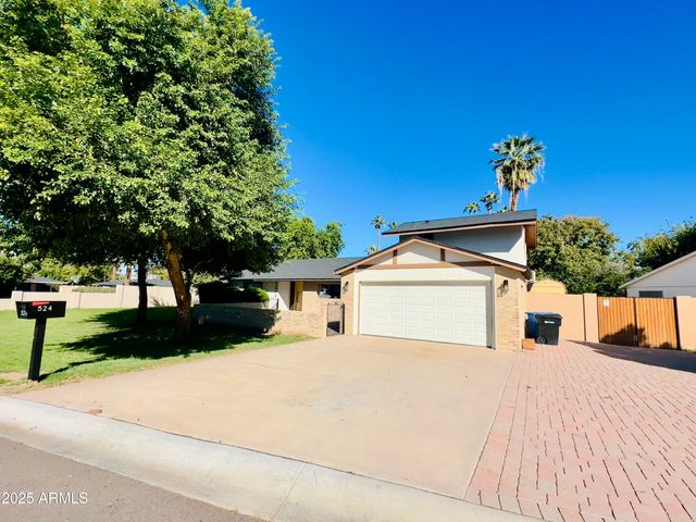 524 W HARMONT Drive, Phoenix, AZ 85021