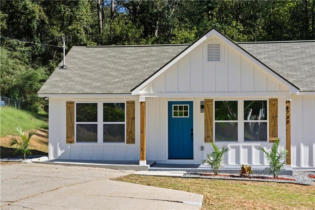 1733 Merry Oak SW Road, Marietta, GA 30008
