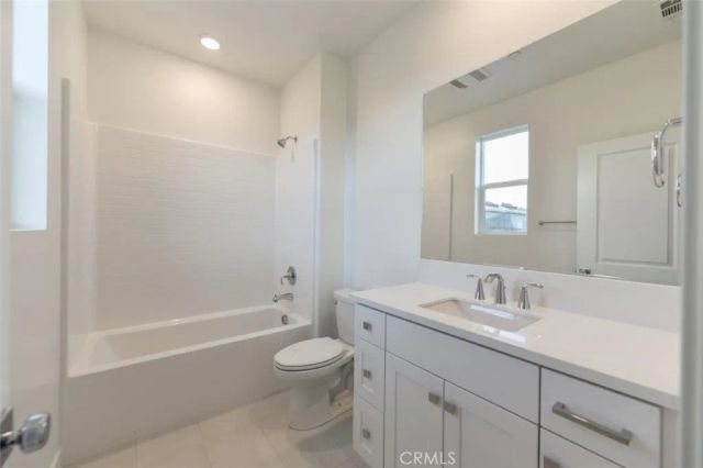 415 Palermo, Lake Forest, CA 92630