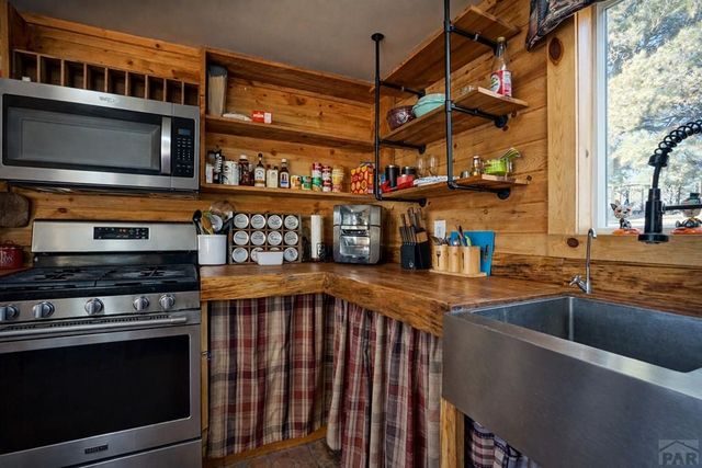 465 Ute Dr, Walsenburg, CO 81089