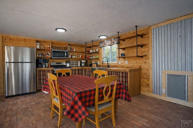 465 Ute Dr, Walsenburg, CO 81089