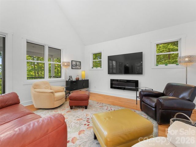 852 Marshall Ridge Road, Edneyville, NC 28792