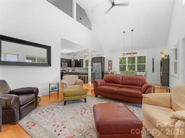 852 Marshall Ridge Road, Edneyville, NC 28792