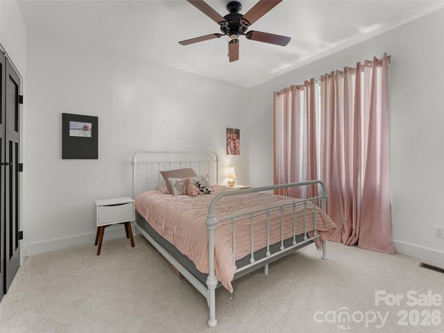 852 Marshall Ridge Road, Edneyville, NC 28792