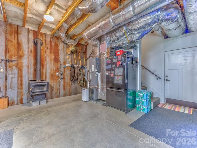 852 Marshall Ridge Road, Edneyville, NC 28792