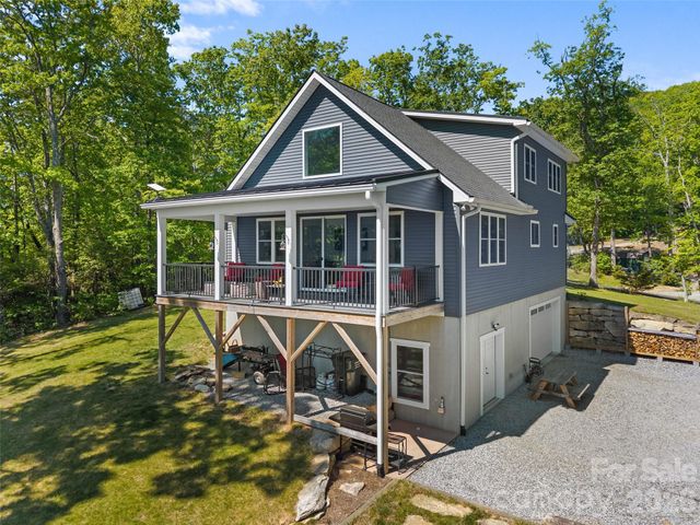 852 Marshall Ridge Road, Edneyville, NC 28792