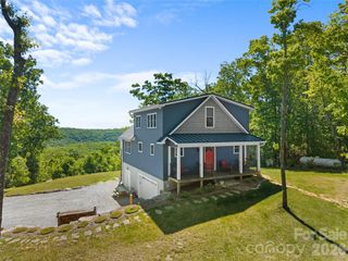 852 Marshall Ridge Road, Edneyville, NC 28792