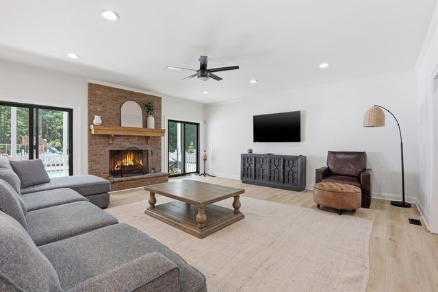 301 S Bennetts Bridge Road, Greer, SC 29651