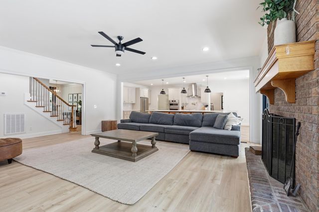 301 S Bennetts Bridge Road, Greer, SC 29651