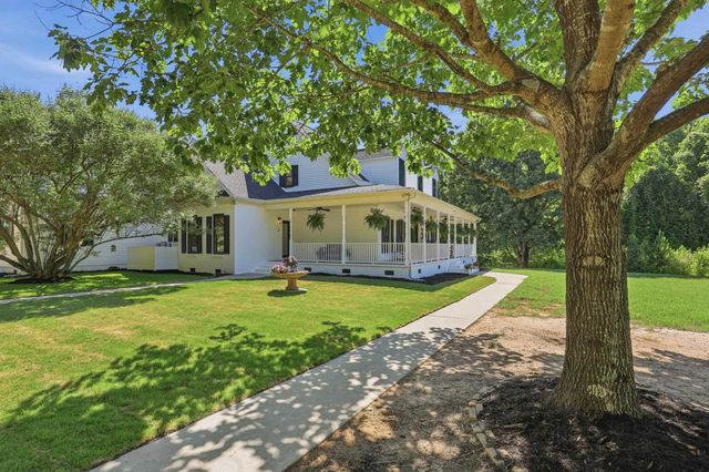 301 S Bennetts Bridge Road, Greer, SC 29651