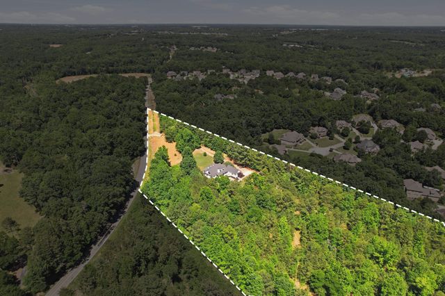 301 S Bennetts Bridge Road, Greer, SC 29651