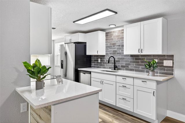 8907 FARMINGTON LANE, Port Richey, FL 34668