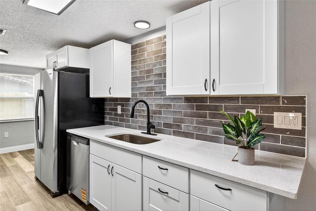 8907 FARMINGTON LANE, Port Richey, FL 34668