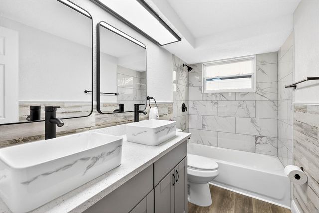 8907 FARMINGTON LANE, Port Richey, FL 34668