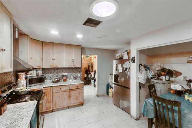 28751 SLEEPY BEAR LANE, Sorrento, FL 32776