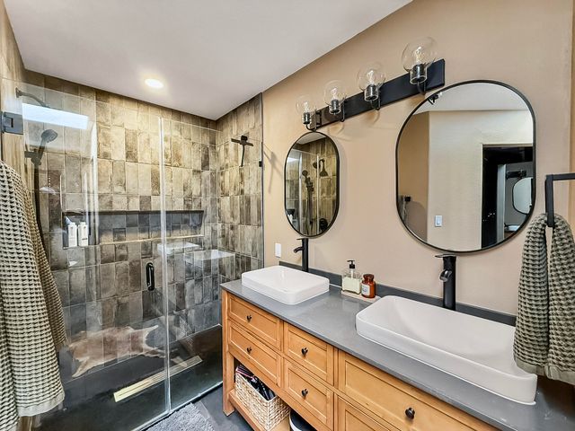 4528 Ambrose Alday Loop SE, Rio Rancho, NM 87124
