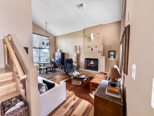 4528 Ambrose Alday Loop SE, Rio Rancho, NM 87124