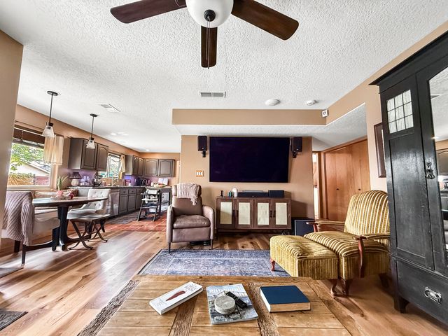 4528 Ambrose Alday Loop SE, Rio Rancho, NM 87124
