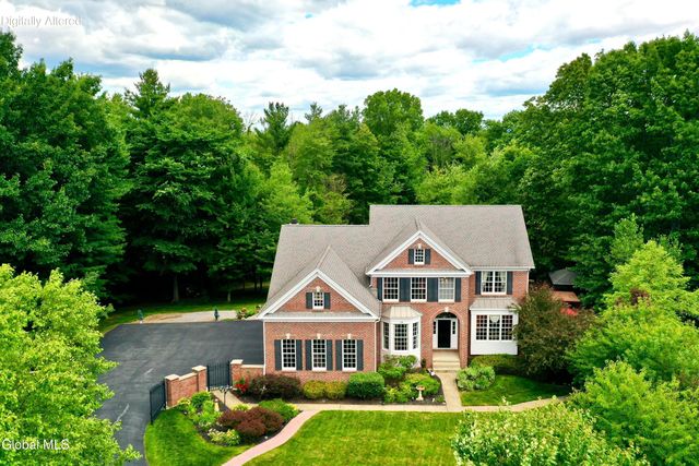 14 Foxhound Circle, Mechanicville, NY 12118