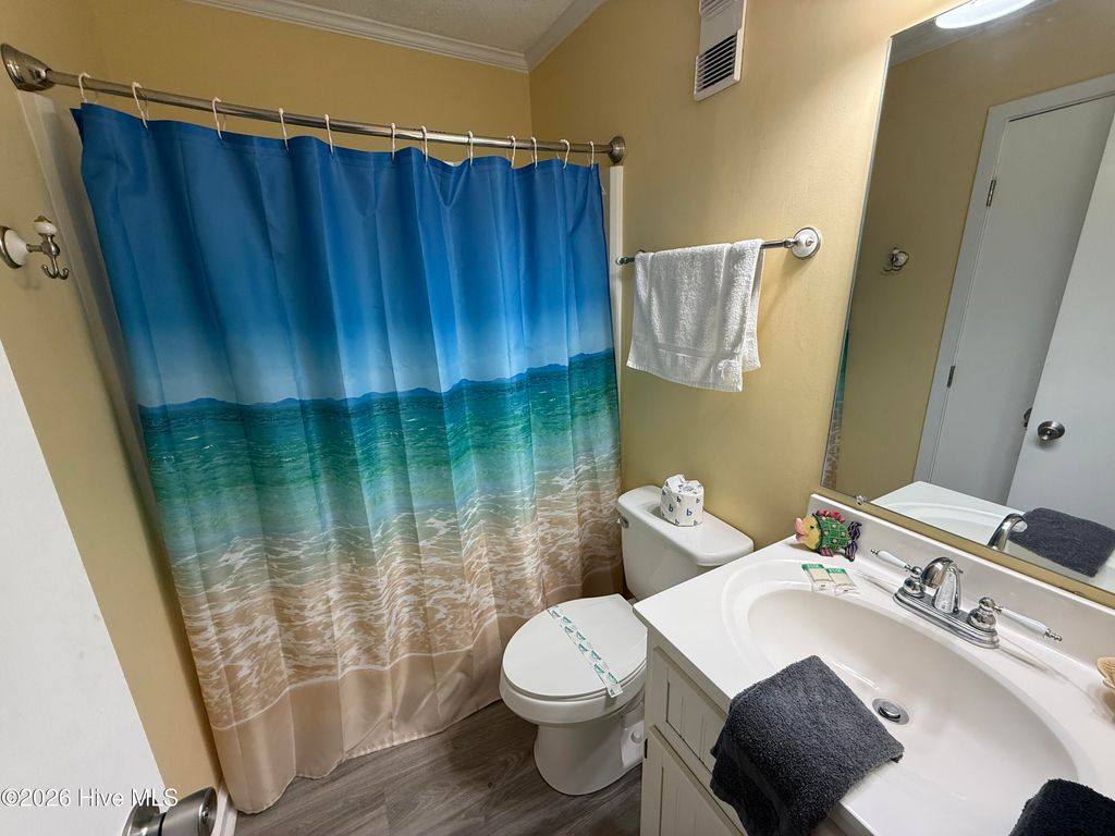 Image 12 of property listing at 1404 Canal Drive Apt 27, Carolina Beach, NC 28428