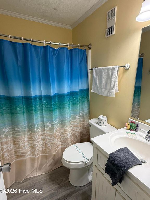 Image 13 of property listing at 1404 Canal Drive Apt 27, Carolina Beach, NC 28428