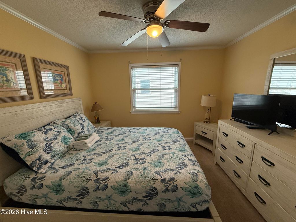 Image 14 of property listing at 1404 Canal Drive Apt 27, Carolina Beach, NC 28428