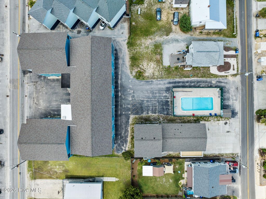 Image 35 of property listing at 1404 Canal Drive Apt 27, Carolina Beach, NC 28428