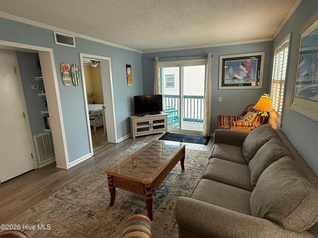 Image 9 of property listing at 1404 Canal Drive Apt 27, Carolina Beach, NC 28428