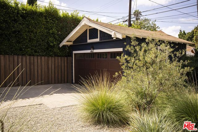 129 N St Andrews Place, Los Angeles, CA 90004