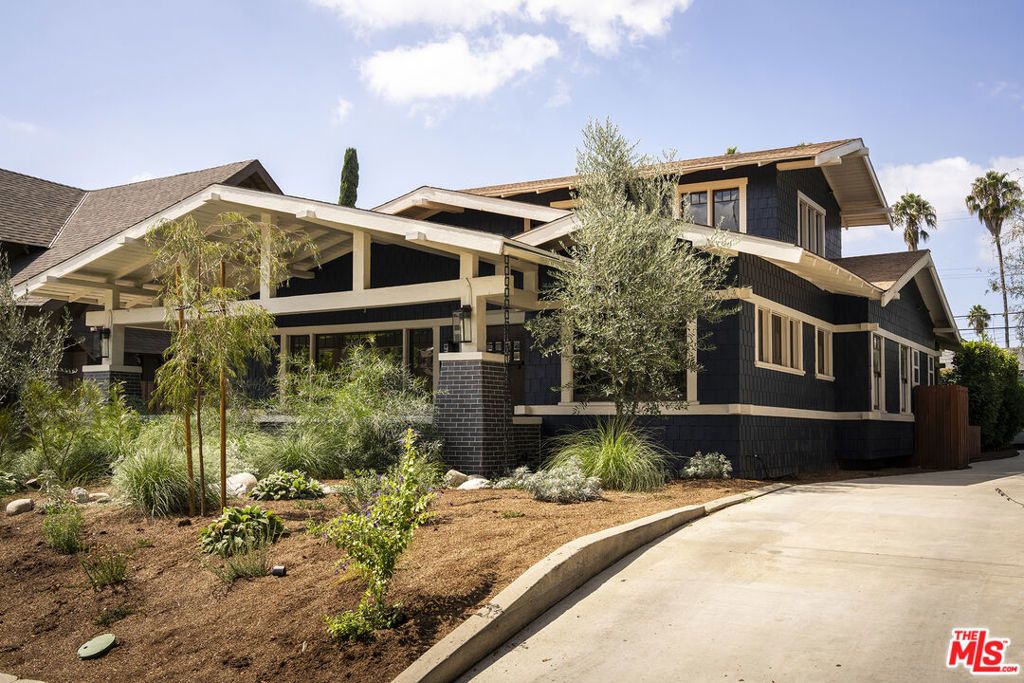 129 N St Andrews Place, Los Angeles, CA 90004