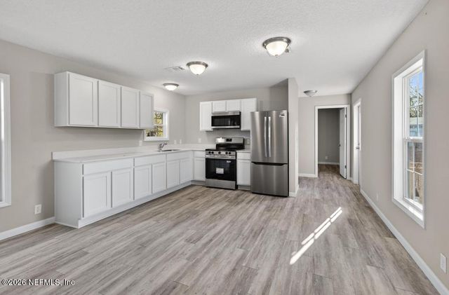 7052 JAMMES Road, Jacksonville, FL 32244