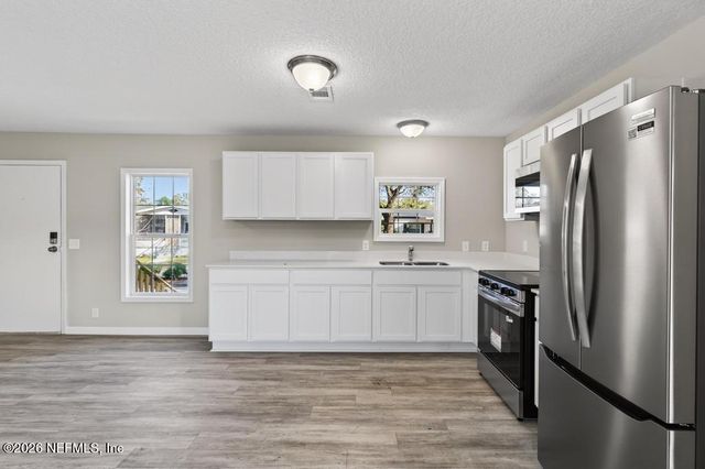 7052 JAMMES Road, Jacksonville, FL 32244