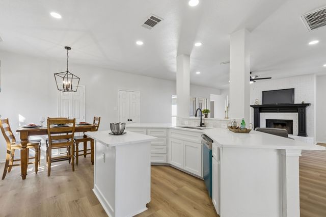 1961 Random Oaks Drive, Rockwall, TX 75087