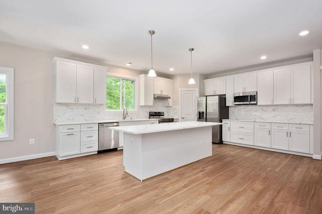 107 GOLD VALLEY RD, Locust Grove, VA 22508