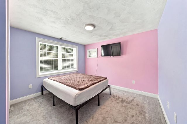 15 Smith Corner Road, Plaistow, NH 03865