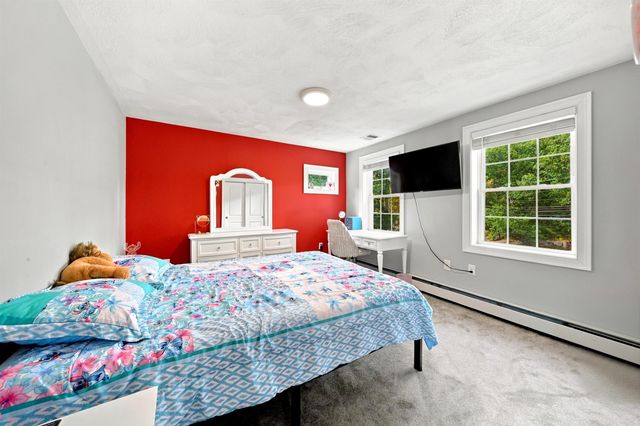 15 Smith Corner Road, Plaistow, NH 03865