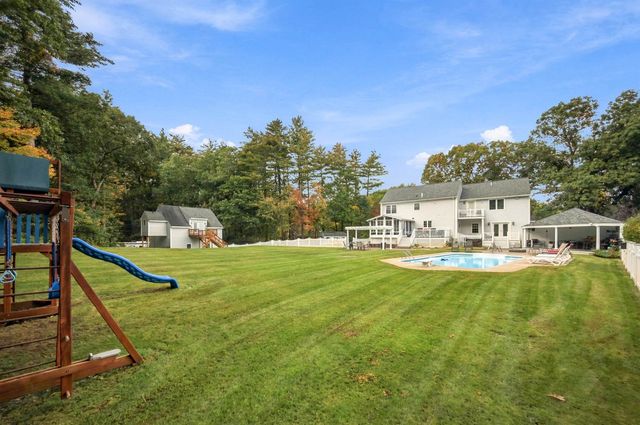 15 Smith Corner Road, Plaistow, NH 03865