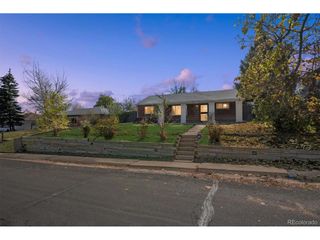 1050 Ash Ct, Thornton, CO 80229