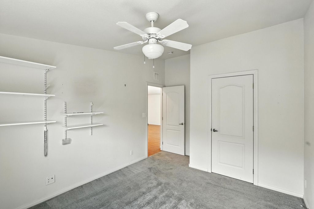 Image 22 of property listing at 202 SUNRISE BLUFFS Drive, Belen, NM 87002