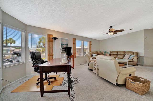 119 E SAINT JOHNS WAY, Apollo Beach, FL 33572