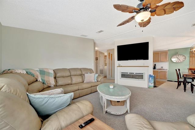 119 E SAINT JOHNS WAY, Apollo Beach, FL 33572