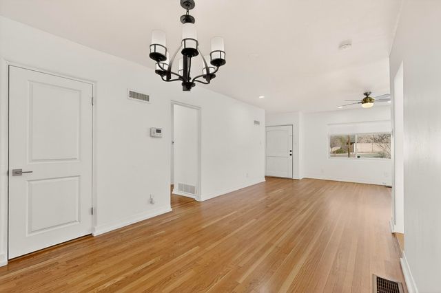 511 Carlisle Boulevard SE, Albuquerque, NM 87106