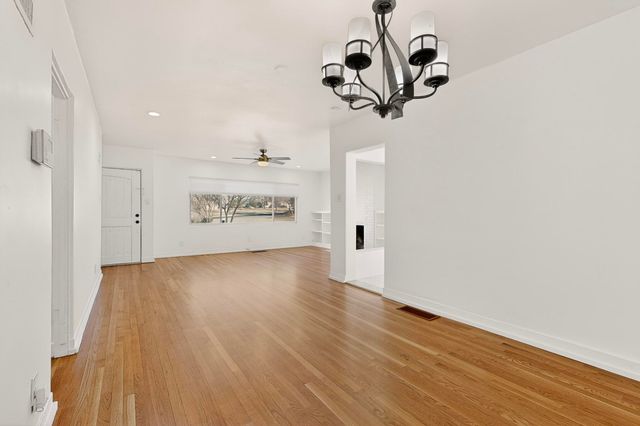 511 Carlisle Boulevard SE, Albuquerque, NM 87106