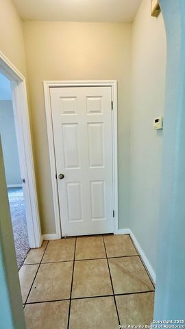 6362 PARKLAND OAKS DR, San Antonio, TX 78240