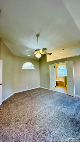 6362 PARKLAND OAKS DR, San Antonio, TX 78240