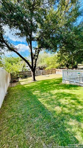 6362 PARKLAND OAKS DR, San Antonio, TX 78240