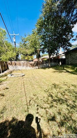 6362 PARKLAND OAKS DR, San Antonio, TX 78240