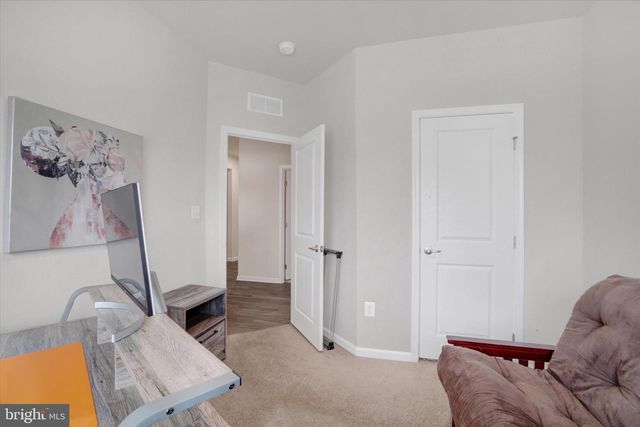 19 LADY HARRINGTON DR, York, PA 17402