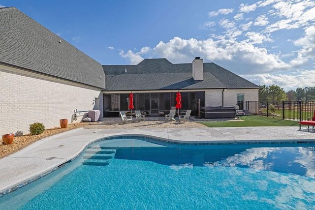 29 Ravenfield Road, Taylorsville, GA 30178