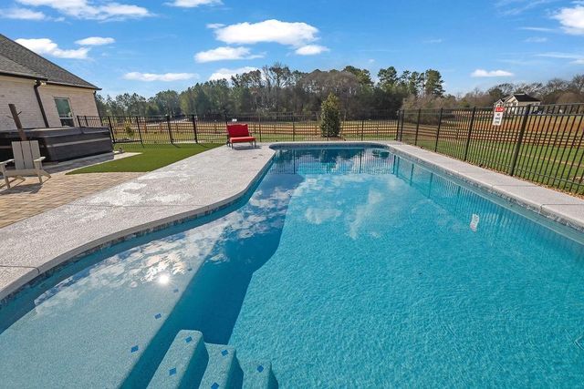 29 Ravenfield Road, Taylorsville, GA 30178